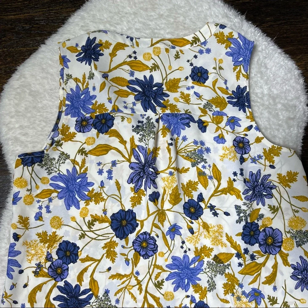 NWT Maurices Blue and Gold Floral Tank Top Blouse - Picture 6 of 11